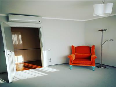 Apartament dragut, 3 camere, Andrei Muresanu, zona Piata Engels
