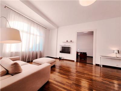 Apartament superb, 4 camere, Ultracentral, Piata Unirii