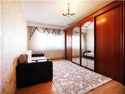 Apartament cu 2 camere decomandate, etaj 3, parcare, Marasti