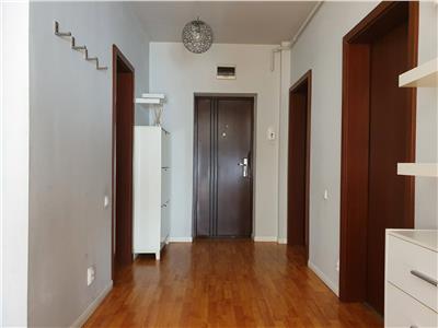 Apartament spatios cu 2 camere, etaj 3, 72 mp,  Central, NTT Data