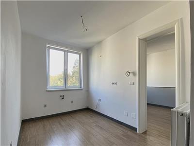 Apartament cu 2 camere|complet renovat|etaj inetrmediar|Plopilor